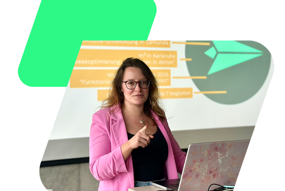 Johanna Vasconcelos Alves hält eine Präsentation