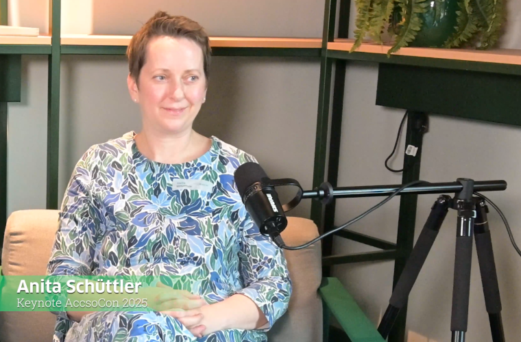 Anita Schüttler Thumbnail