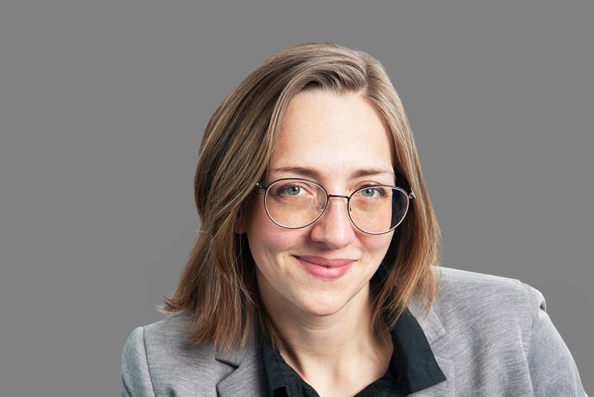 1060 x 710 Marion Bless